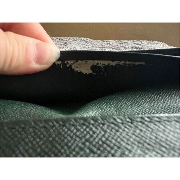 Louis Vuitton epi long wallet - Picture 7 of 11